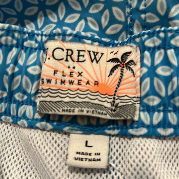 J. Crew Factory CA350 Blue 8" printed swim trunk size large NWT - Picture 6 of 11